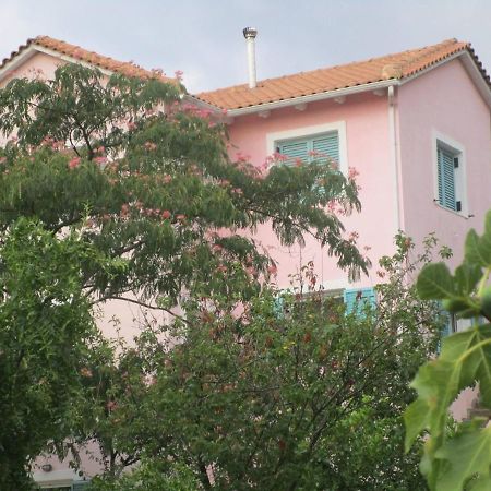Zeus&Hera Apartments Nikiana Exterior foto